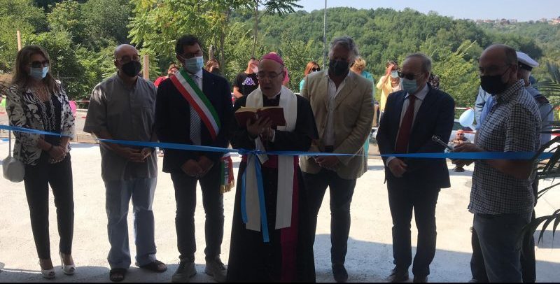 Ceppaloni, l’Arcivescovo Accrocca inaugura il centro Pastorale della Parrocchia di San Nicola Vescovo