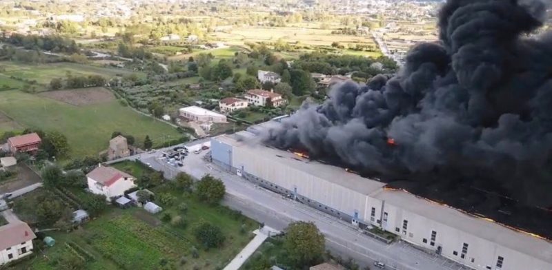 Incendio Airola, Arpac: diossine in centro urbano sotto limite rilevabilità