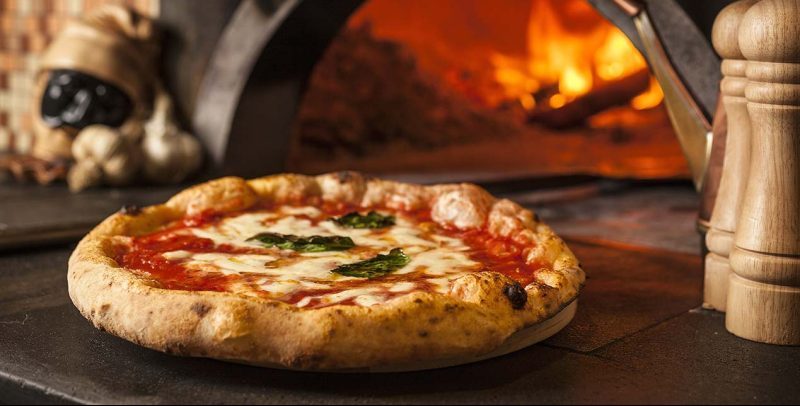 Pizza, crack da 2,5 miliardi di euro per effetto del Covid