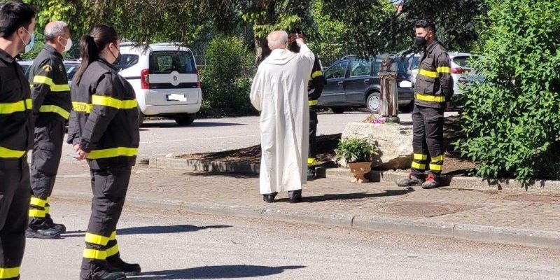 Benevento| Statua San Pio presso il Comando Provinciale dei Vigili del Fuoco: questa mattina la benedizione