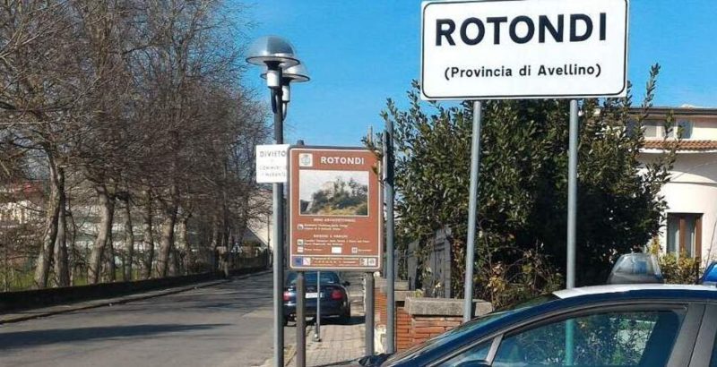 Aggressione a Rotondi: anziano ferisce con un coltello da cucina un ragazzo