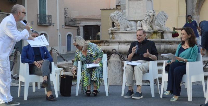 FOTO – Benevento, presentata la 43a edizione di Città Spettacolo: in programma i concerti di Nino D’Angelo, Elisa e Riccardo Fogli