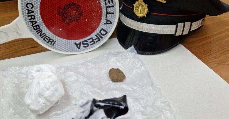 Benevento, cocaina e hashish in armadio: arrestato 54enne