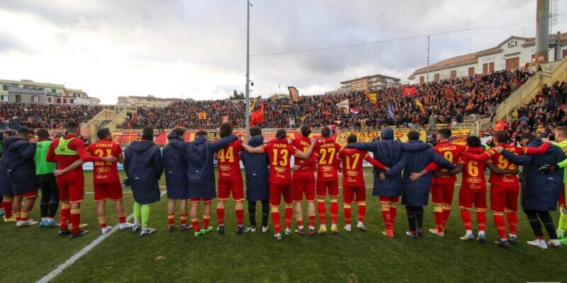 Serie C, ipotesi Gelbison-Catanzaro al “Vigorito” di Benevento