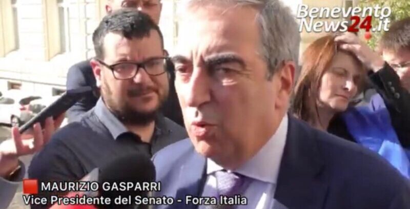 VIDEO – Gasparri critico su De Luca: “La sua è una monarchia…”