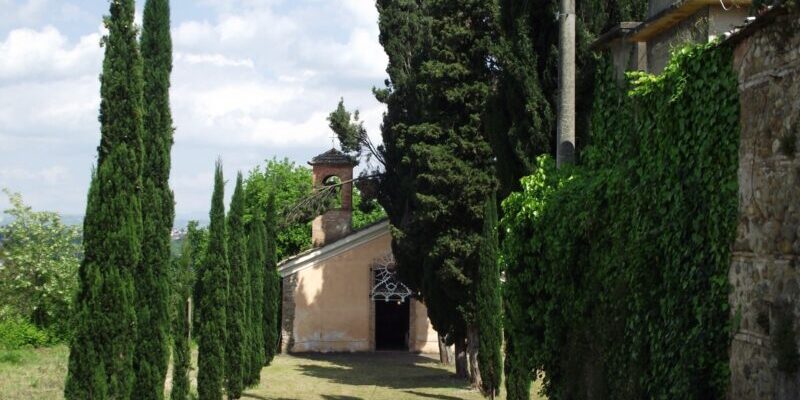 Sant’Angelo a Cupolo, concessione per loculi e ossari di nuova realizzazione: domande entro il 31 luglio