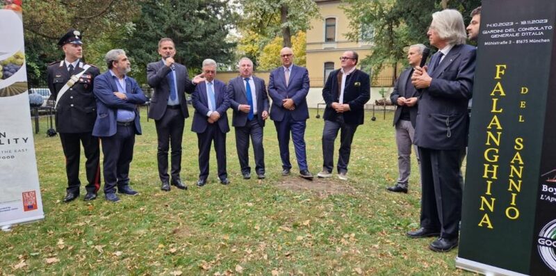 A Monaco di Baviera grande successo della mostra ‘Gocce di vitae’