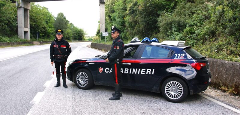 Alla guida senza aver mai conseguito la patente: sequestri e sanzioni dei Carabinieri