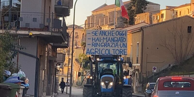 Mastella: “Gli agricoltori hanno ragione, sono con loro”