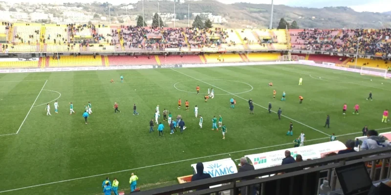 Benevento-Monopoli 0-1: la Strega perde in casa, prima sconfitta dell’era Auteri