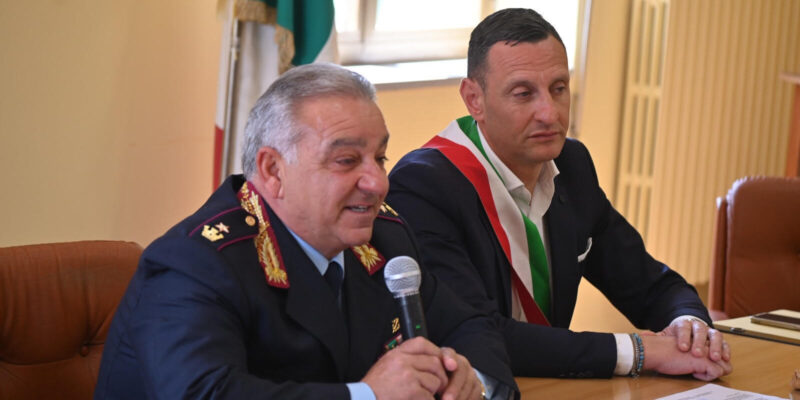 Ponte| Il Comandante della Polizia Municipale Giuseppe Mottola va in pensione