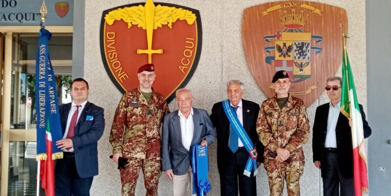 Da Arpaise a Capua, l’Associazione Guerra di Liberazione ha partecipato al Cambio del Comandante della Divisione Acqui dell’Esercito Italiano