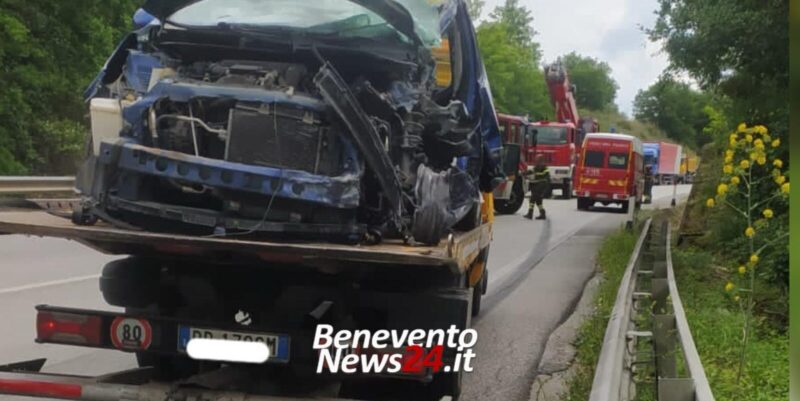 Ennesimo incidente sulla Telesina: coinvolti un’auto e un camion, ferito un 69enne