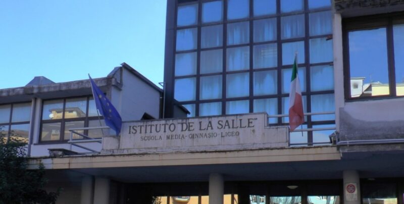 “Parliamone a scuola”: al De La Salle un incontro pubblico su violenza di genere e domestica