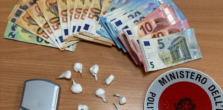 Benevento, 25enne arrestata per detenzione ai fini di spaccio di cocaina