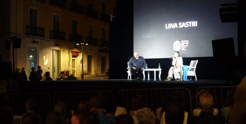 Bct, da De Filippo alla “Casa di Ninetta”: Lina Sastri emoziona il pubblico con la sua storia di attrice e regista (FOTO)