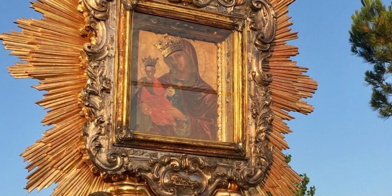 San Lorenzo Maggiore festeggia la sua Madonna della Strada