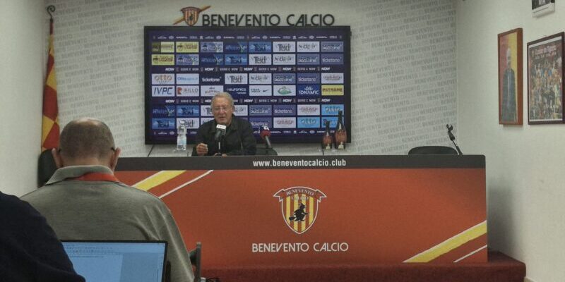 Benevento, Vigorito: “Stiamo vicini alla squadra, senza perdere la pazienza: non serve creare aspettative inutili”