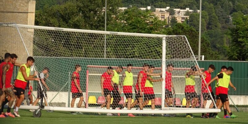 Benevento, allenamento a porte aperte: a rischio Capellini, Viscardi e Borello