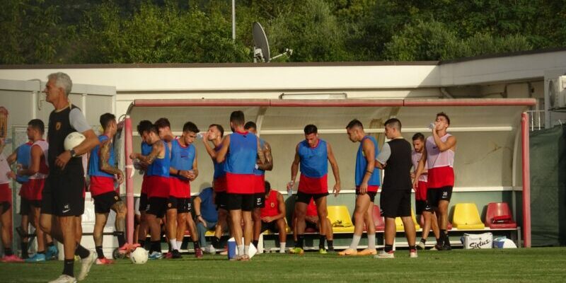 Benevento, lavoro di scarico all’Antistadio. Domani riposo, mercoledì la ripresa