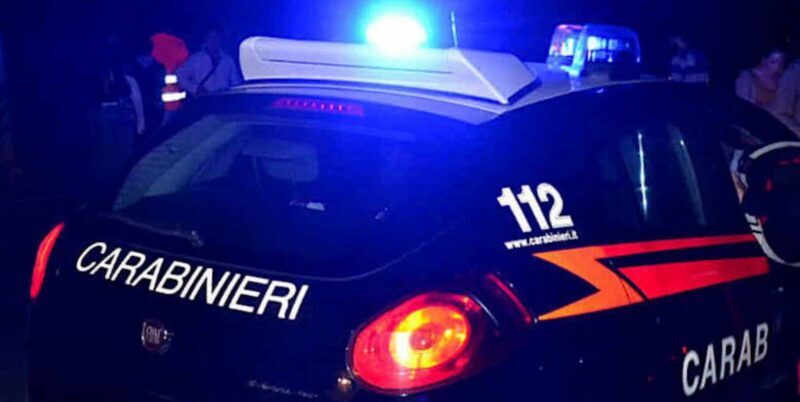 Rissa in via Mutarelli: gruppo di giovani entra in un locale e aggredisce alcuni clienti