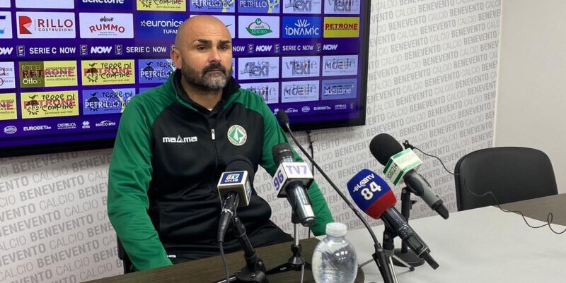 Avellino, Biancolino: “Meritavamo di vincere noi, c’è rammarico. Il primo gol loro era fuorigioco”