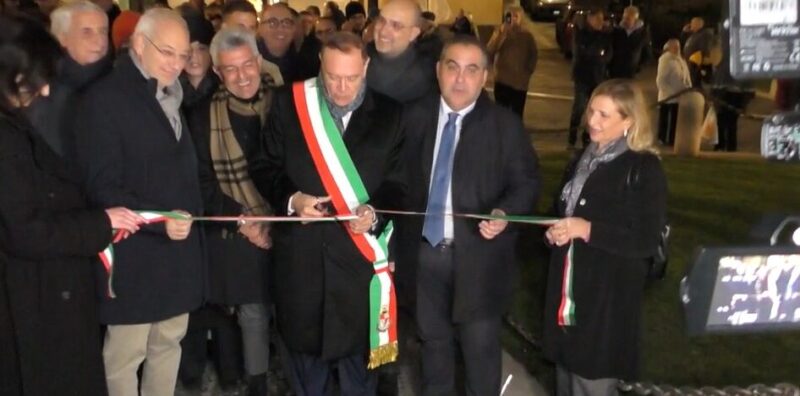 FOTO E VIDEO – Inaugurato il Lapidarium. Mastella: “Stiamo portando la città in una dimensione internazionale”