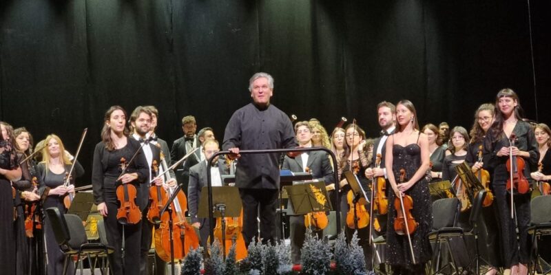 Il Maestro Antonio Pappano e la OFB incantano il pubblico del Comunale di Benevento