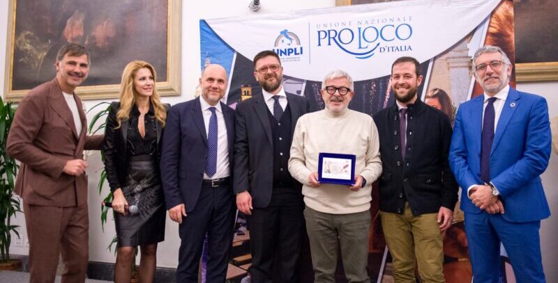 Premio “Salva la tua lingua locale”: “Fiabe e favole in Cerretese” del dott. Santagata secondo classificato