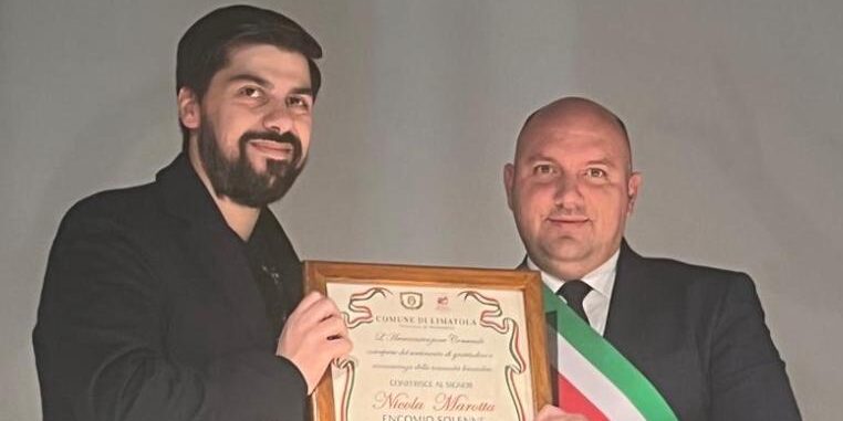 Limatola, il sindaco Parisi conferisce l’encomio solenne a Nicola Marotta per i suoi meriti artistici