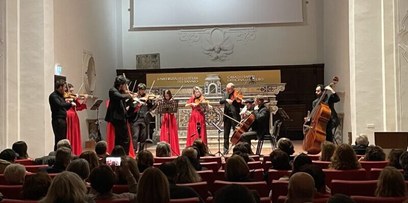 Grande successo per l’Orchestra dell’Accademia di Santa Sofia: “Fuochi d’artificio 2” entusiasma il pubblico