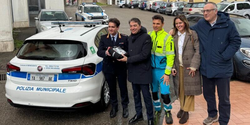 Benevento, la Municipale avrà un’auto cardioprotetta: defibrillatore donato dall’Asia